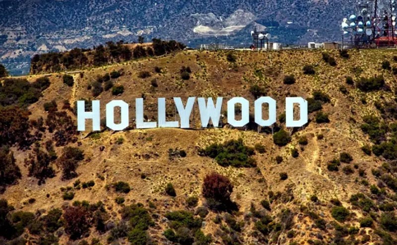 Centenário letreiro de Hollywood vira um dos principais pontos